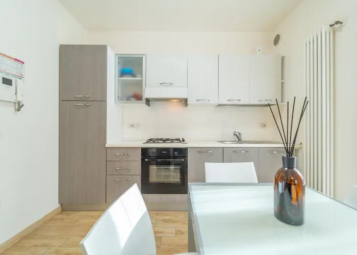 Brorent-Casa Chic